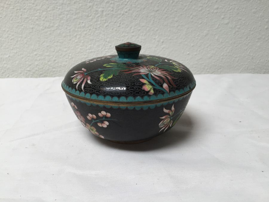 Vintage Round Lidded Chinese Cloisonne Box [Photo 4]