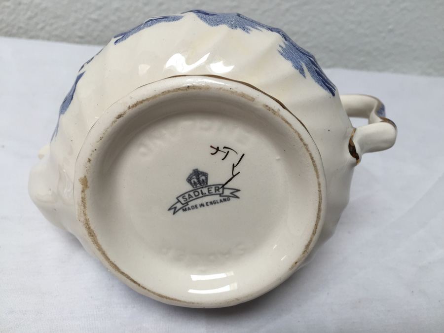 Sadler Made In England Blue Willow Teapot [Photo 2]