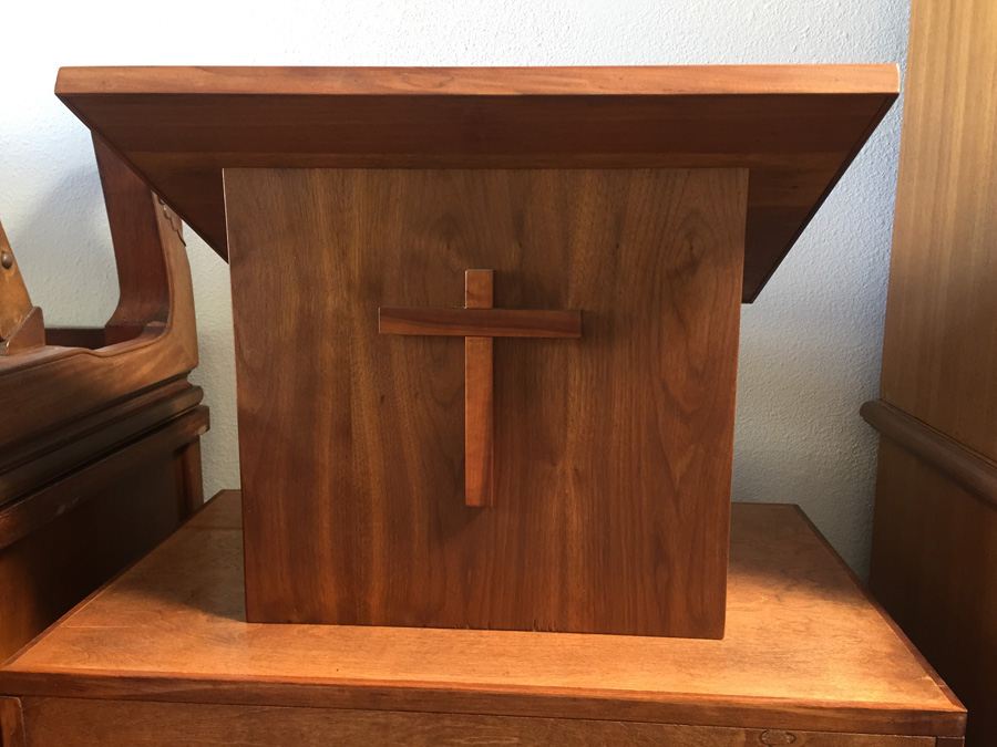 Church Pulpit [Photo 4]