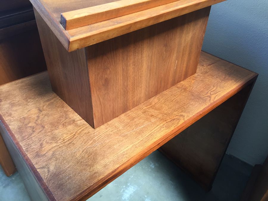 Church Pulpit [Photo 8]