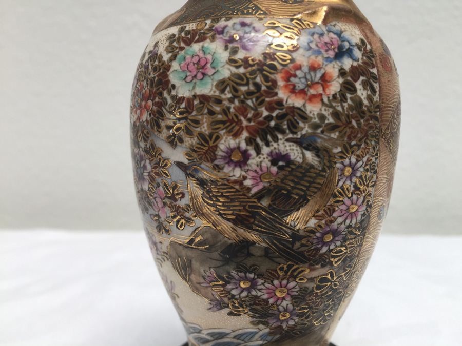 Beautifully Hand Painted Vintage Asian Vase With Dragon Serpent - Note Repaired Damage At Top [Photo 14]