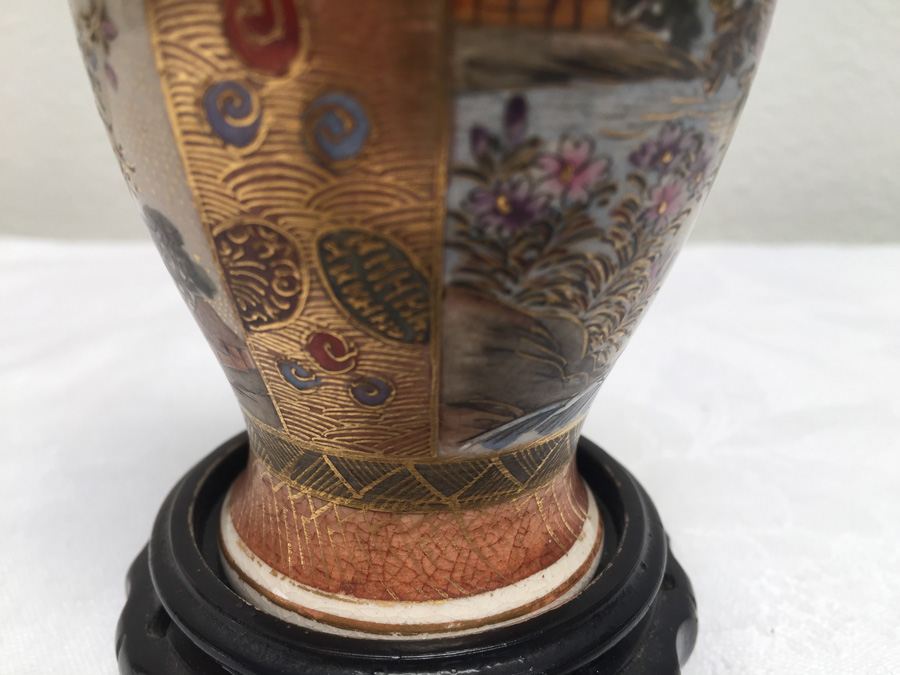 Beautifully Hand Painted Vintage Asian Vase With Dragon Serpent - Note Repaired Damage At Top [Photo 11]