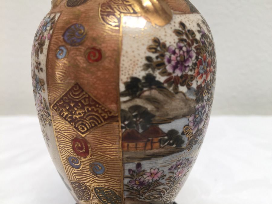 Beautifully Hand Painted Vintage Asian Vase With Dragon Serpent - Note Repaired Damage At Top [Photo 10]