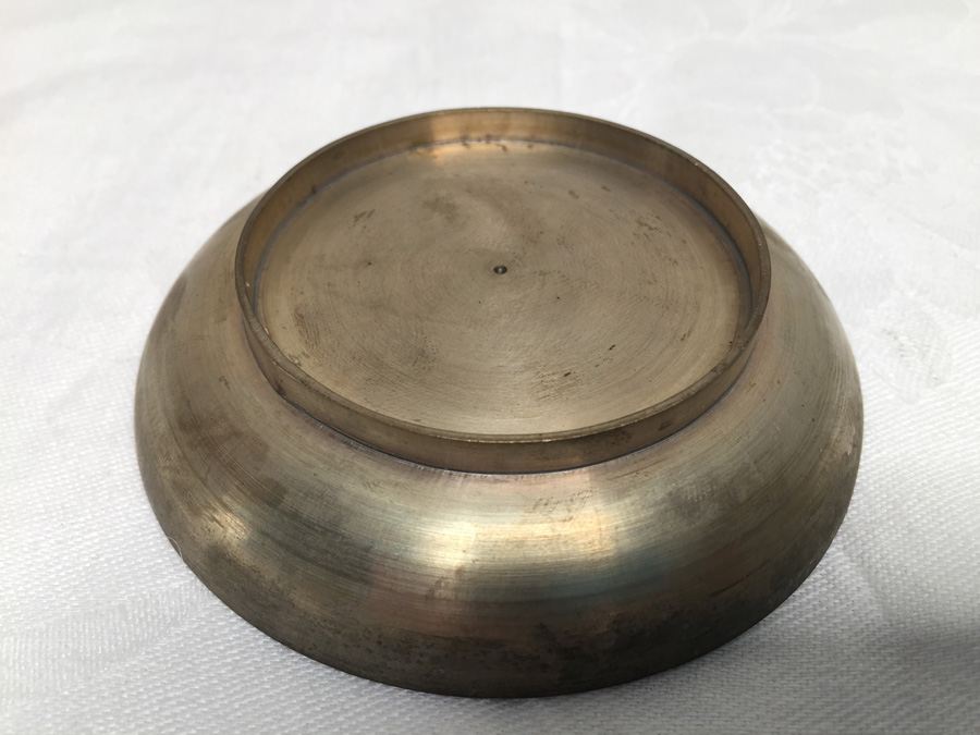 Metal Asian Bowls And Cups [Photo 8]