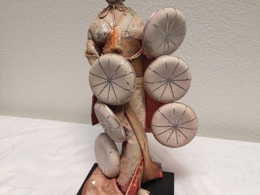 Japanese Geisha Doll [Photo 7]