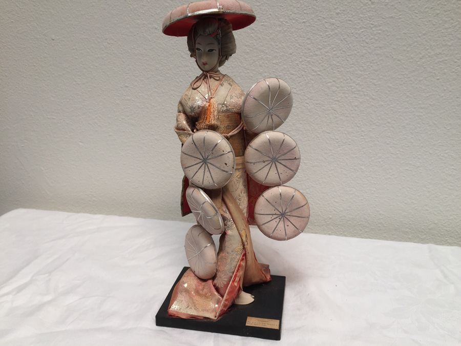 Japanese Geisha Doll [Photo 8]