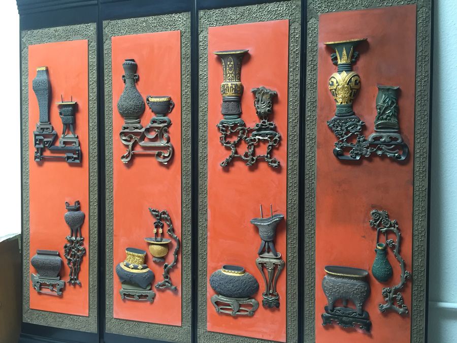 4 Piece Decorative Asian Wall Hangings [Photo 14]