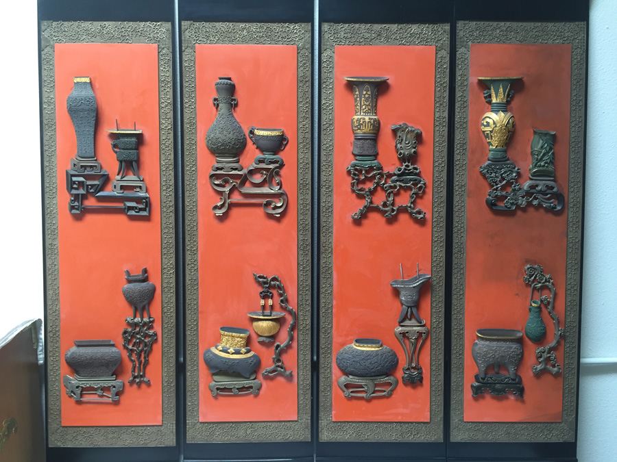 4 Piece Decorative Asian Wall Hangings [Photo 2]