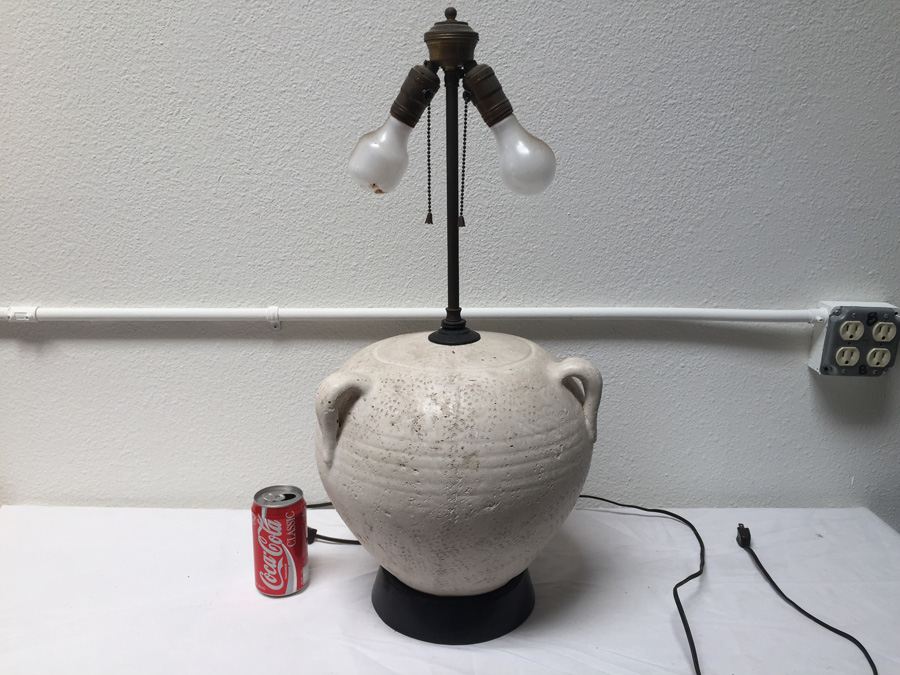 White Pottery Style Lamp From L. W. Berinoff San Francisco [Photo 1]