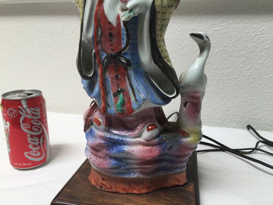 Lamp With Asian Statue [Photo 3]