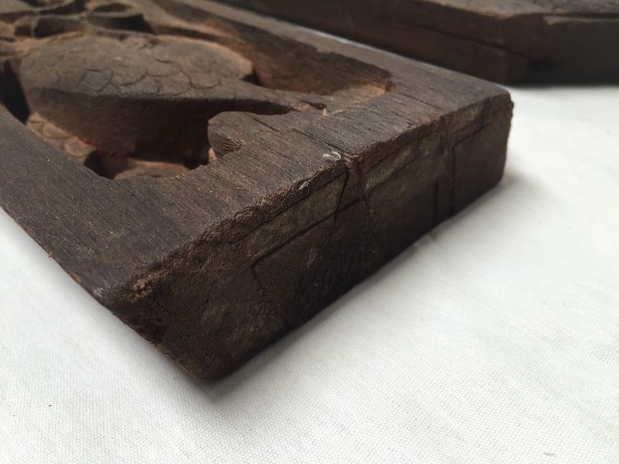 Old Asian Wood Carvings Of Dragon [Photo 21]