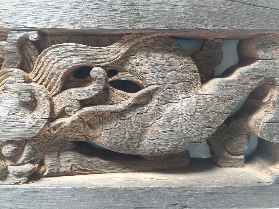 Old Asian Wood Carvings Of Dragon [Photo 5]