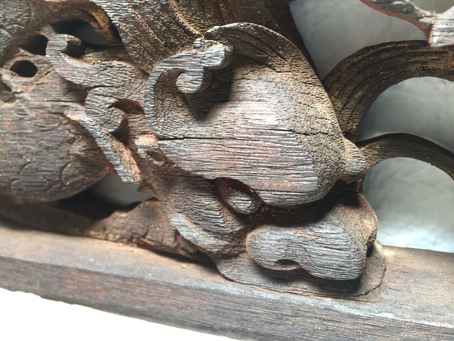 Old Asian Wood Carvings Of Dragon [Photo 14]