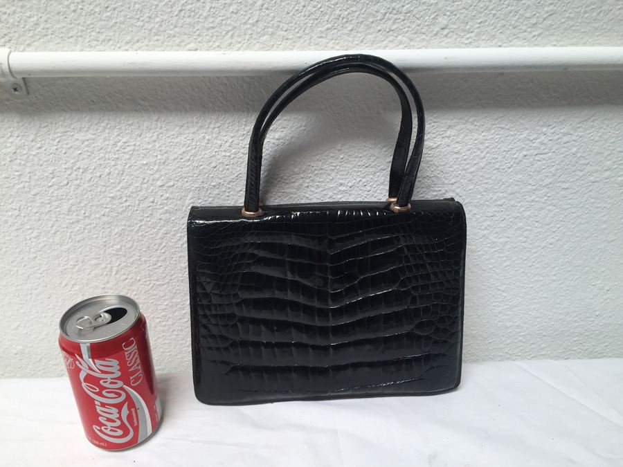 Black Aligator Skin Handbag [Photo 1]