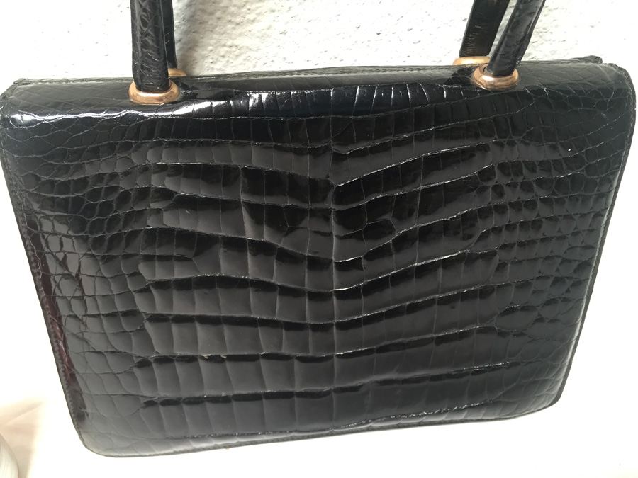 Black Aligator Skin Handbag [Photo 2]