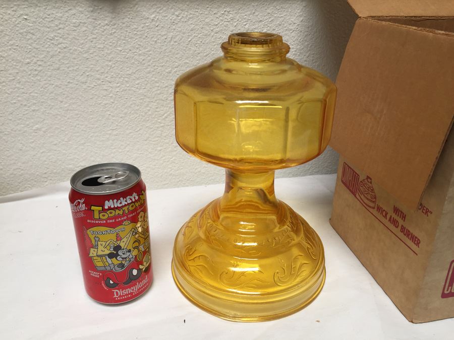 Early American Lamp In Original Box - Homesteader [Photo 3]