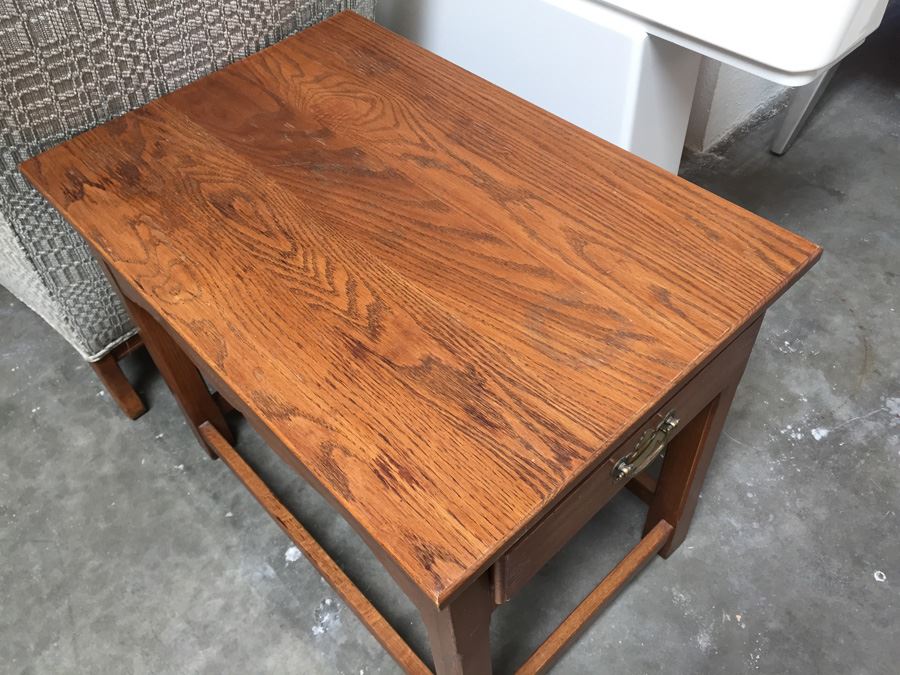 Pennsylvania House Side Table [Photo 4]