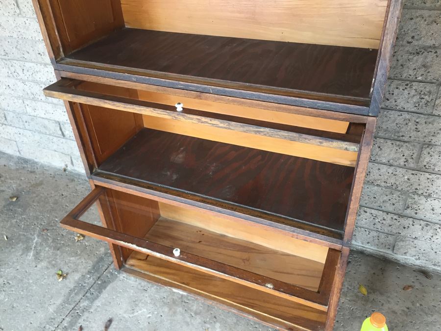Vintage 3-Piece Lawyer Bookcase [Photo 10]
