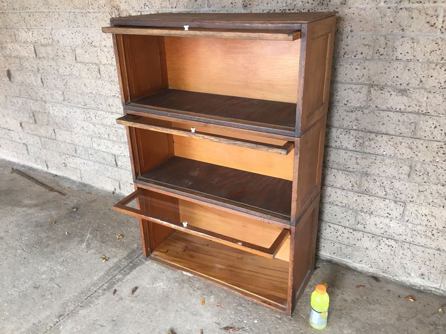 Vintage 3-Piece Lawyer Bookcase [Photo 3]