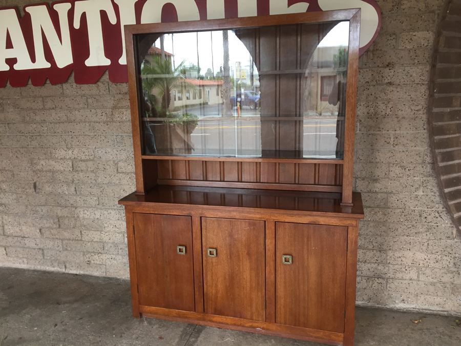 Solid Mid-Century 2-Piece Cabinet With Hutch And Sliding Glass Doors [Photo 4]
