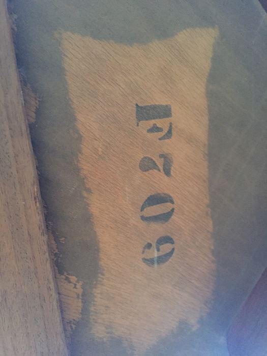 Wood Carved Pedestal Table With Four Chairs [Photo 17]