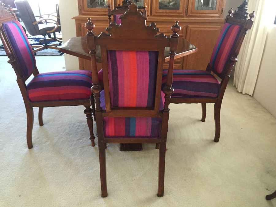 Wood Carved Pedestal Table With Four Chairs [Photo 7]