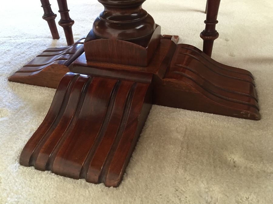 Wood Carved Pedestal Table With Four Chairs [Photo 16]