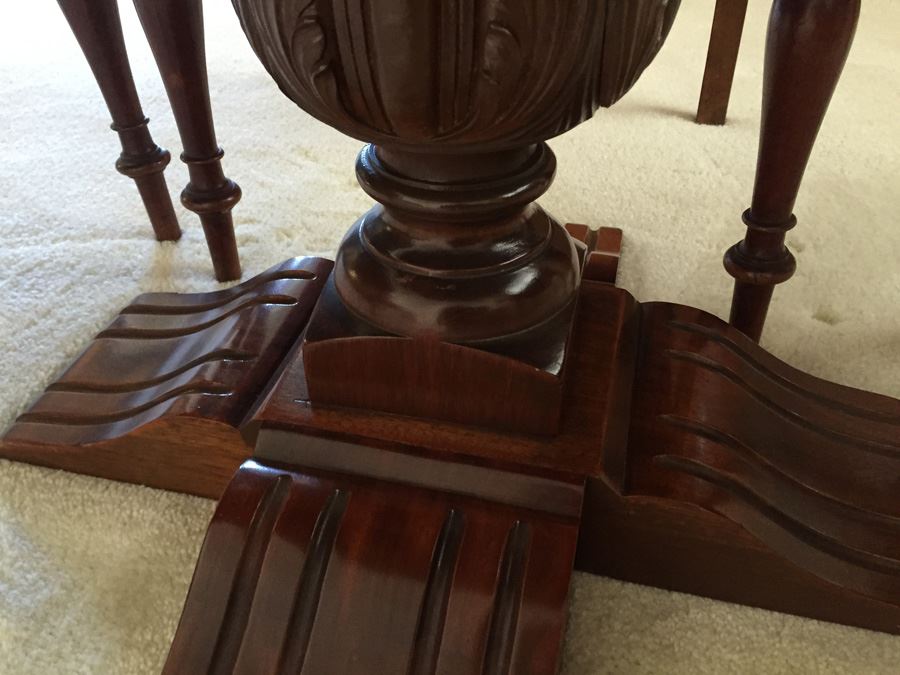 Wood Carved Pedestal Table With Four Chairs [Photo 15]