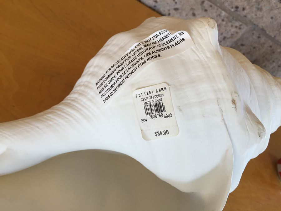 White Decorative Conch Shell (Manufactured) [Photo 3]