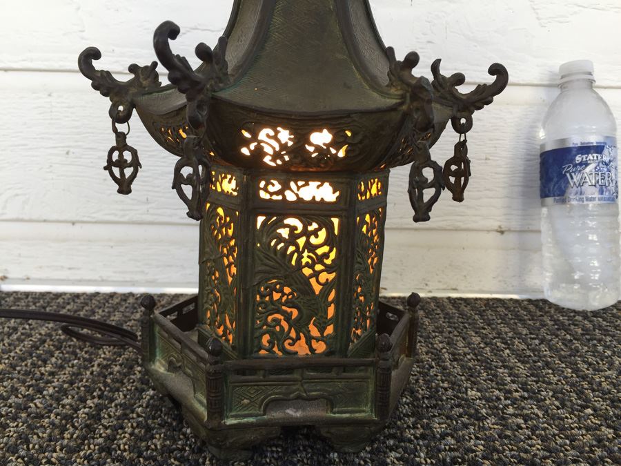 Stunning Asian Metal Lamp [Photo 3]