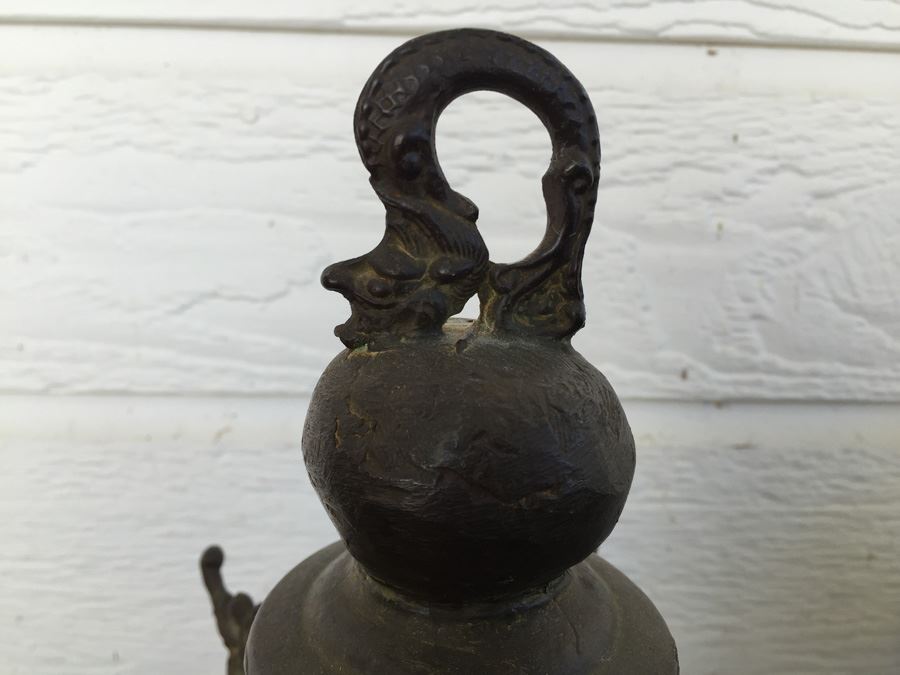 Stunning Asian Metal Lamp [Photo 10]