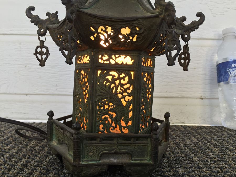 Stunning Asian Metal Lamp [Photo 19]