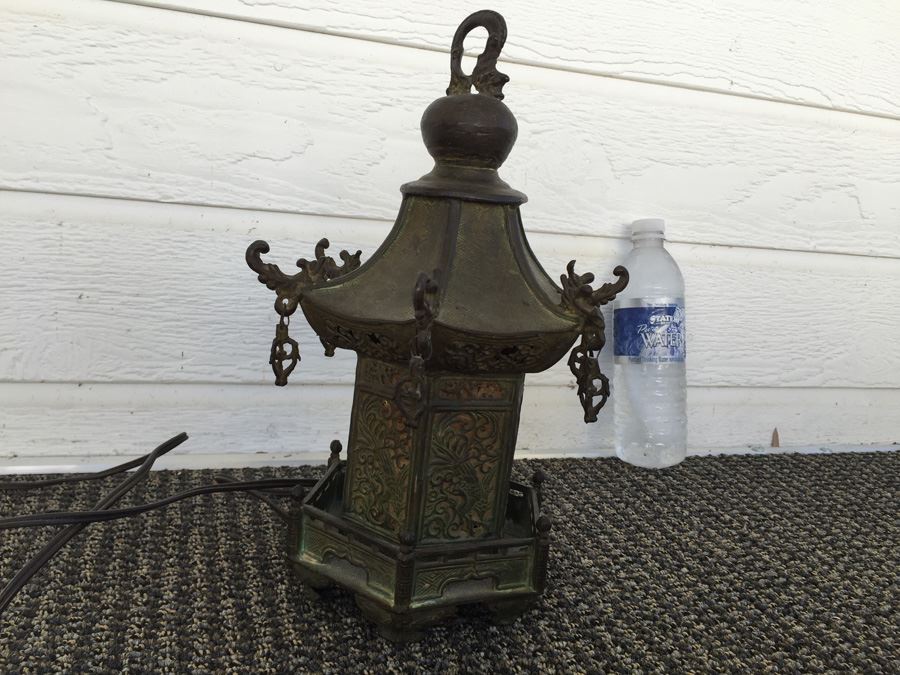 Stunning Asian Metal Lamp [Photo 14]