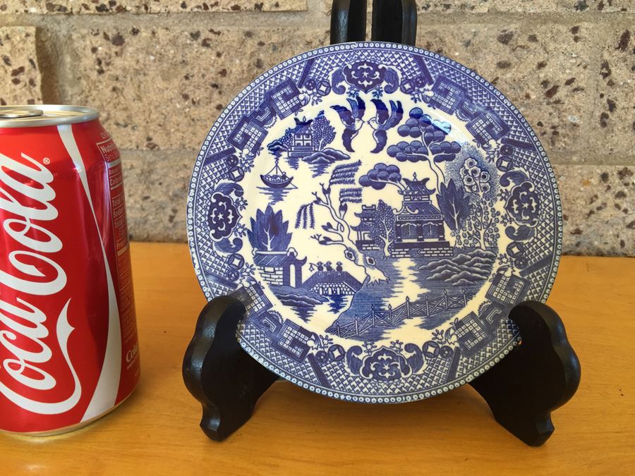 Japanese Blue Willow Plate [Photo 1]