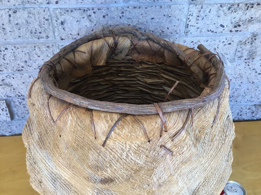 Large Basket [Photo 2]