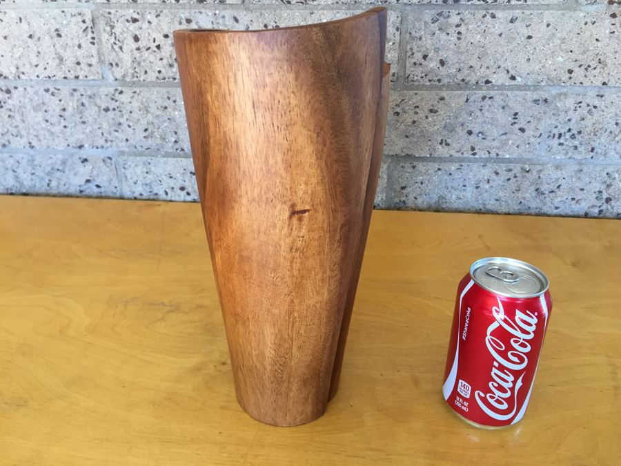 Contemporary Wooden Vase [Photo 4]