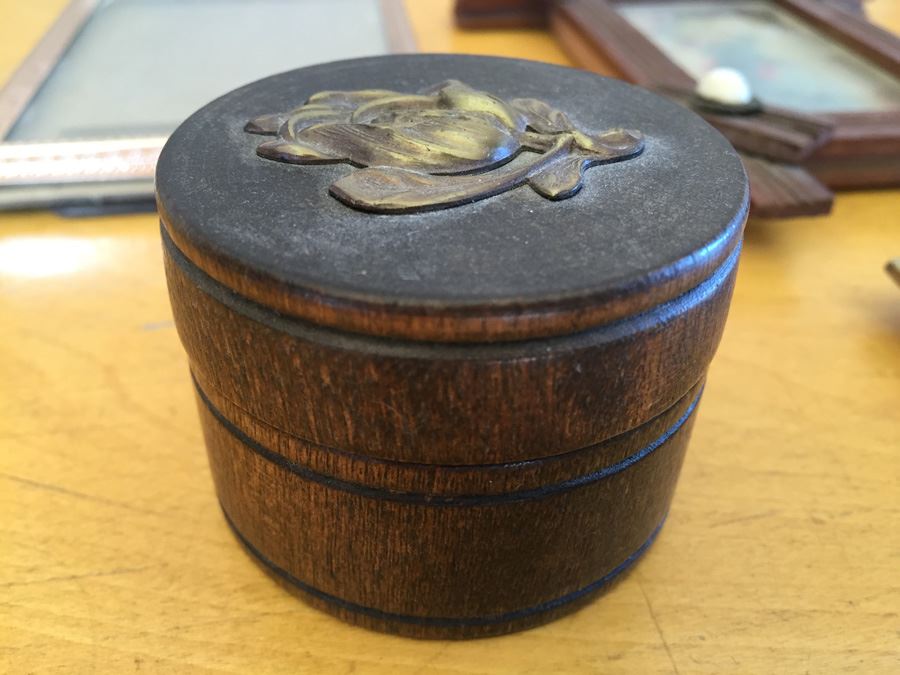 Small Picture Frame Lot With Wooden Box [Photo 2]