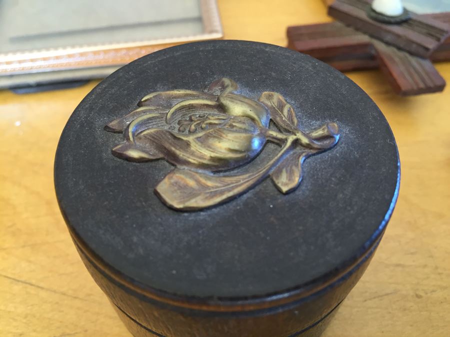 Small Picture Frame Lot With Wooden Box [Photo 4]