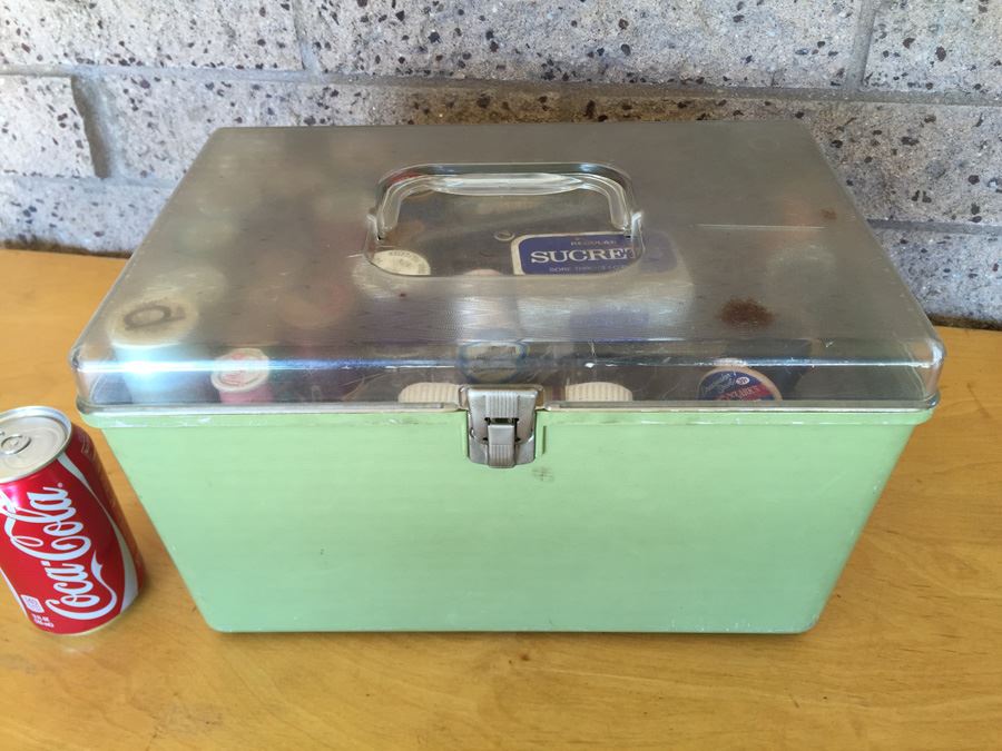 Vintage Green Sewing Case Filled With Sewing Supplies [Photo 4]