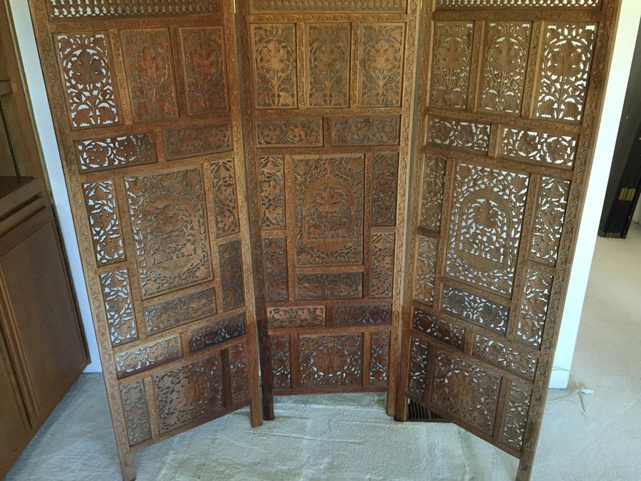 3-Panel Carved Wood Screen Room Divider [Photo 4]