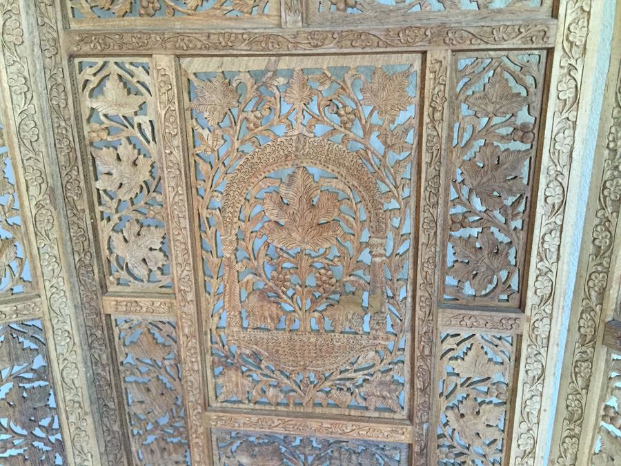 3-Panel Carved Wood Screen Room Divider [Photo 11]