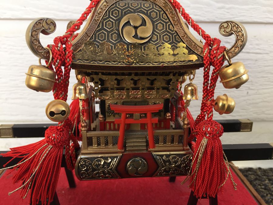 Metal Japanese Shrine Replica Model (MIKOSHI) [Photo 2]