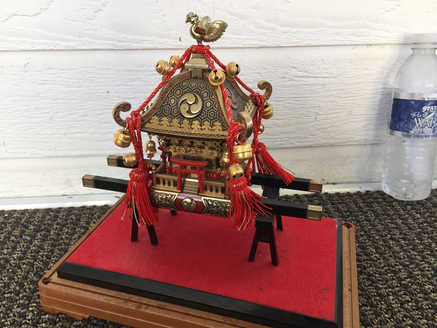 Metal Japanese Shrine Replica Model (MIKOSHI) [Photo 12]