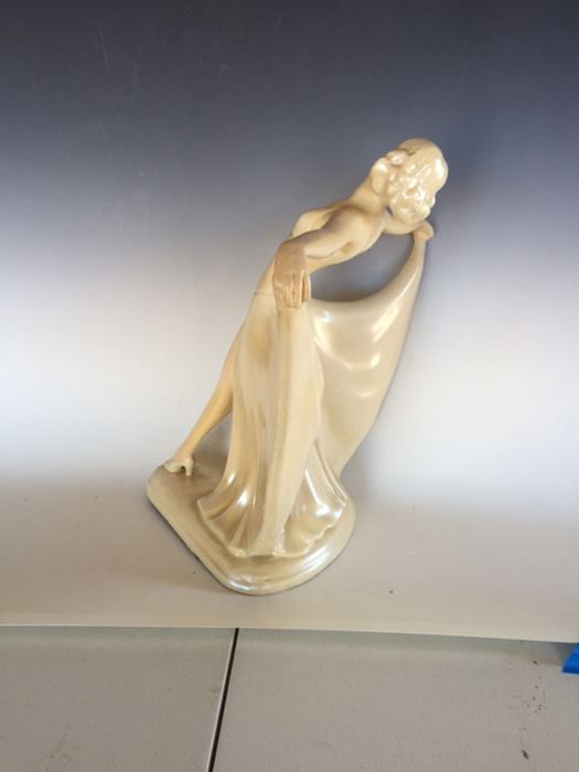 Large Figurine Of Woman Stretching Out Her Dress By Original Art - CHARITY ITEM [Photo 5]