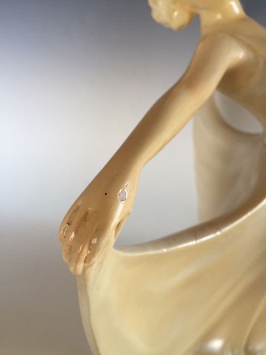Large Figurine Of Woman Stretching Out Her Dress By Original Art - CHARITY ITEM [Photo 14]