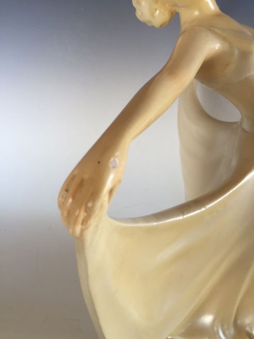 Large Figurine Of Woman Stretching Out Her Dress By Original Art - CHARITY ITEM [Photo 13]