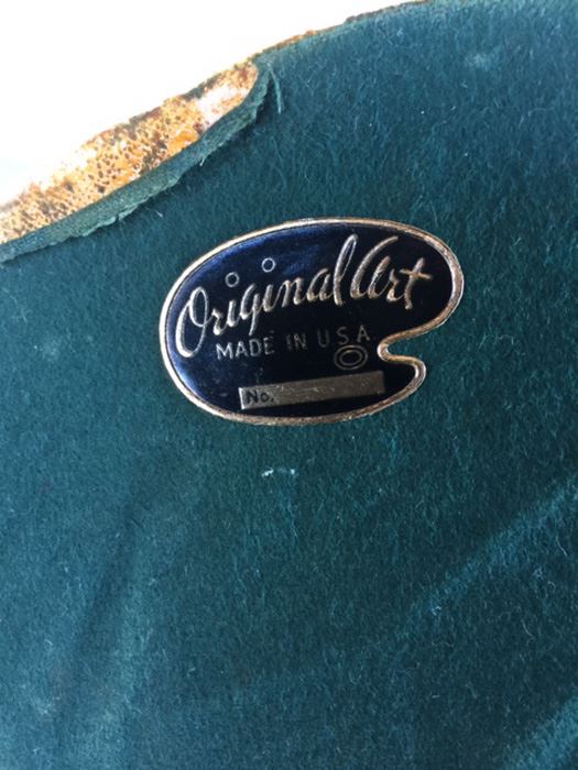 Large Figurine Of Woman Stretching Out Her Dress By Original Art - CHARITY ITEM [Photo 10]