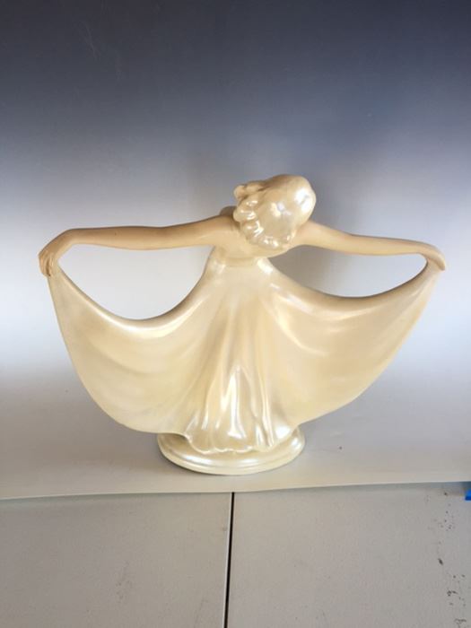 Large Figurine Of Woman Stretching Out Her Dress By Original Art - CHARITY ITEM [Photo 7]