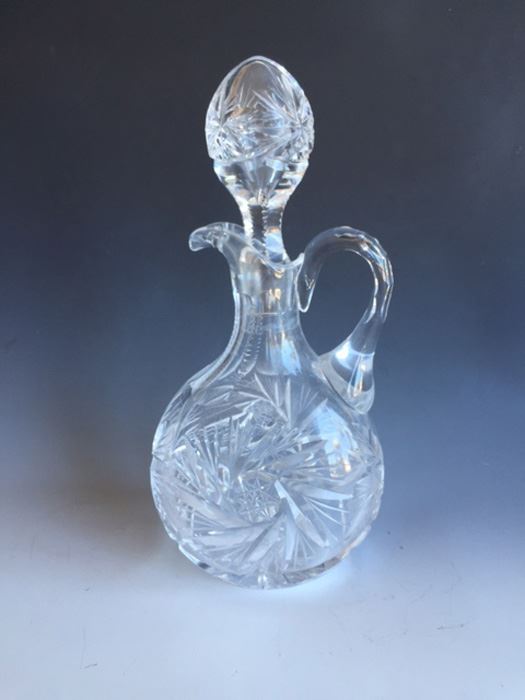 Cut Glass Pitcher With Stopper [Photo 3]