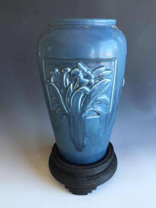 Rare Beautiful Blue Rookwood Vase, XX, Mold No. 2487 - Estimate $250 [Photo 5]